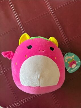 Squishmallows 8” Gwendolyn Pink Strawberry Plush w Yellow Accents